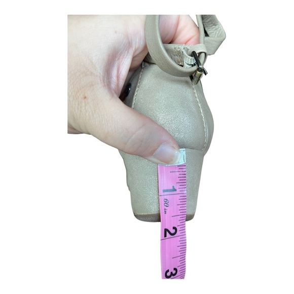 Anthropologie Bussola Tampere Ankle Strap Wedge Leather Heels in Golden Silver - Picture 16 of 16